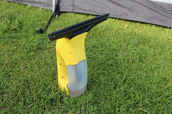 Karcher WV1 vs. WV2: Which One Should You Opt For?