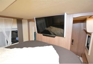 The Morelo Palace 88 G A-class motorhome bedroom