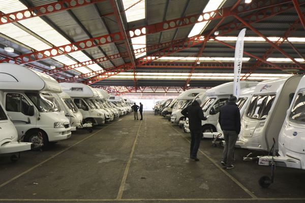 Selling a motorhome at an auction (Photo courtesy of Warners Group Publications)