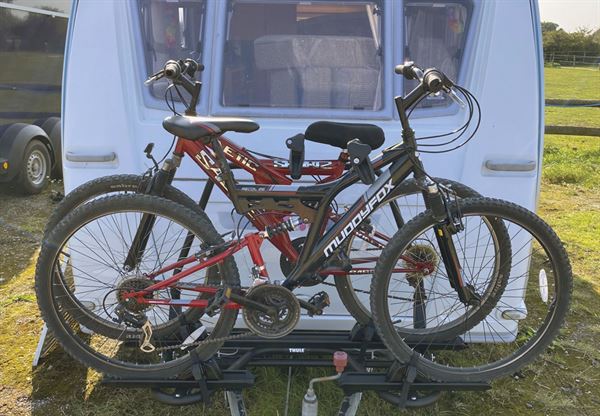 thule caravan a frame bike rack