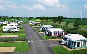 Campsite of the Month: Eye Kettleby Lakes
